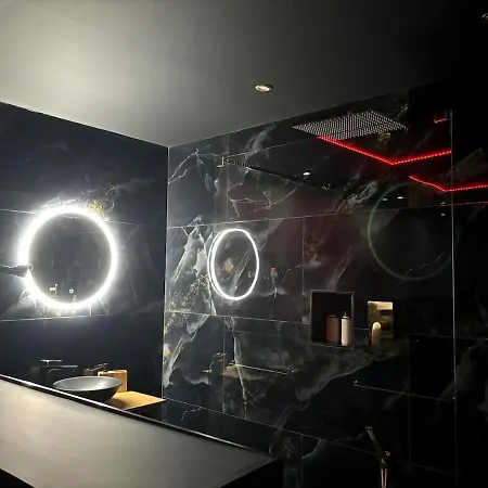 アパート Romantique Room,balneo,mirroir,parking *