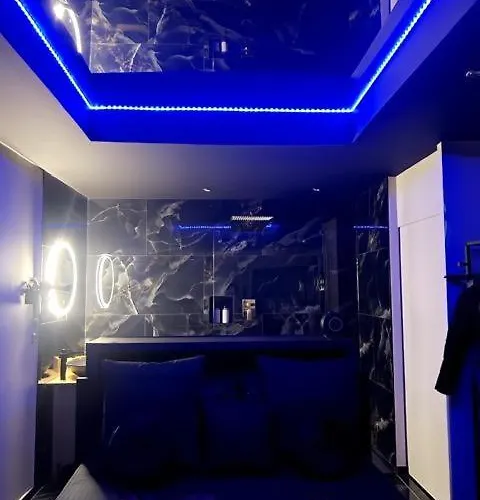 Romantique Room,balnéo,mirroir,parking *